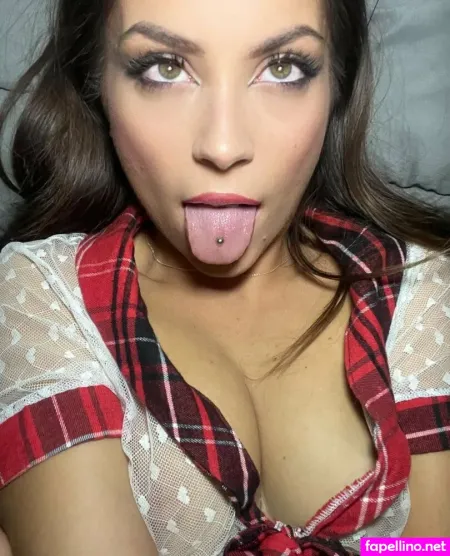 Valerialovvs OnlyFans Thumbnail #JlNlGtzSu5