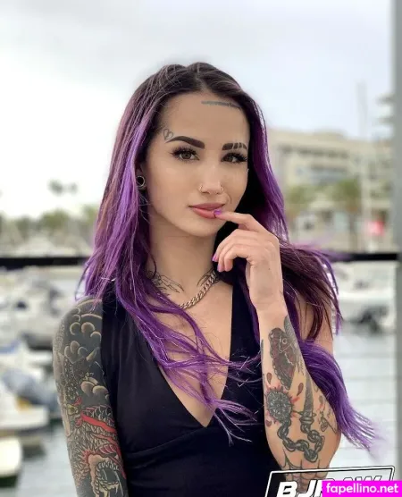 Valerica OnlyFans Thumbnail #aXCgSM5L9e