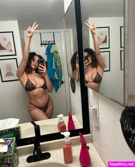 Valerie Cruz OnlyFans Thumbnail #VUHdA1ioIk