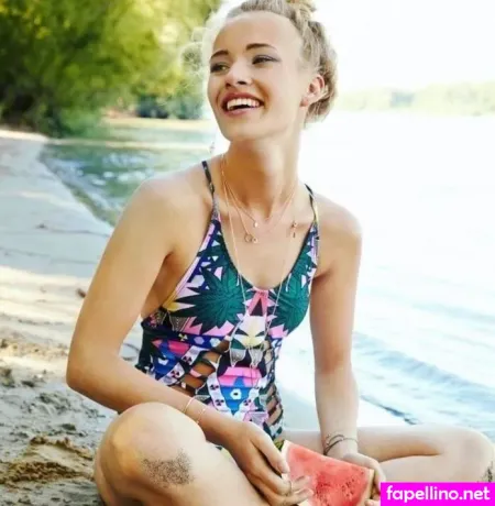 Valerie Huber OnlyFans Thumbnail #2JUC9KHUI3