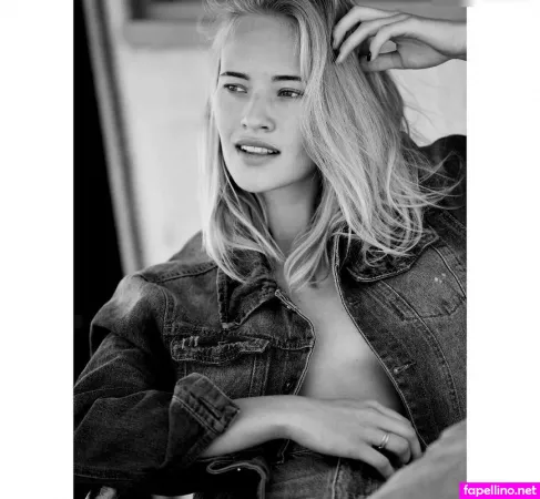 Valerie Huber OnlyFans Thumbnail #bxhHJIgtbP