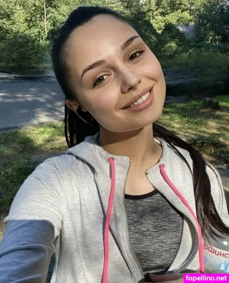 Valerie S Tar OnlyFans Thumbnail #tIDA4Ia5hM