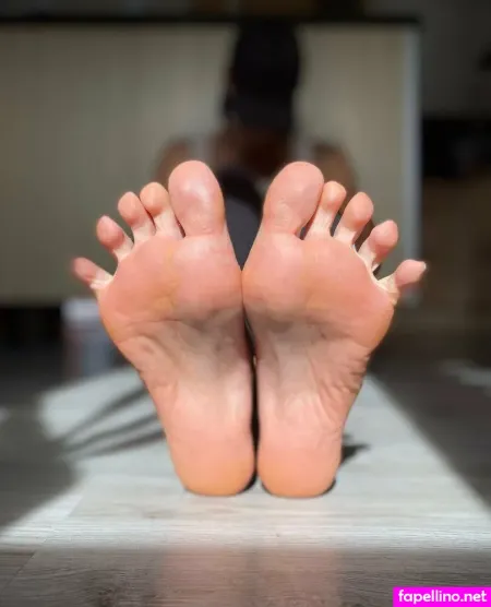 Valerie Saxton OnlyFans Thumbnail #aWnpv1pJn9