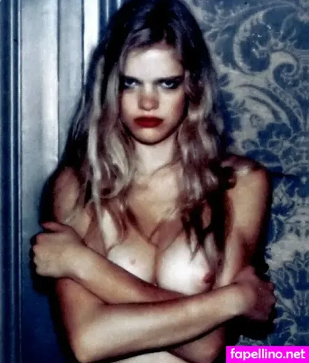 Valerie Van Der Graaf OnlyFans Thumbnail #B8vbDBAwNv