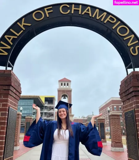 Valerie OnlyFans Thumbnail #5dpneNFa8o