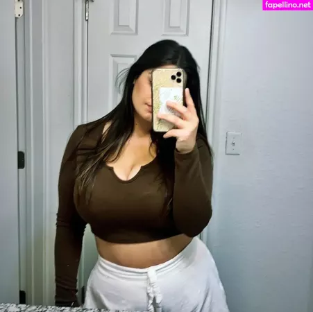 Valerie OnlyFans Thumbnail #8BwkjJXMiZ