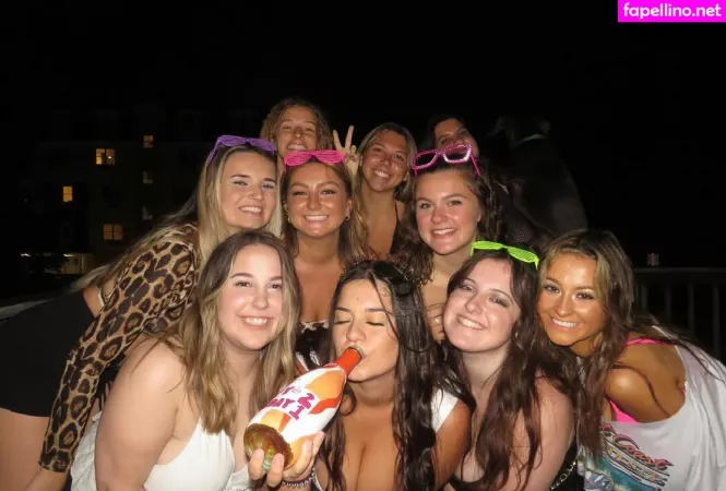 Valerie OnlyFans Thumbnail #H4wz56jaHk