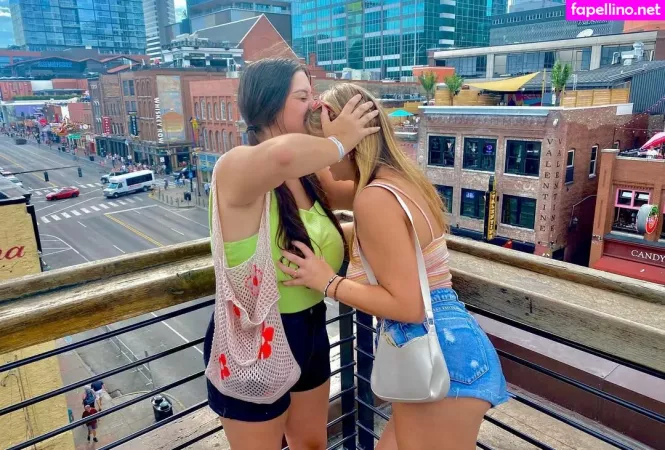 Valerie OnlyFans Thumbnail #XJ9XOfU3gU