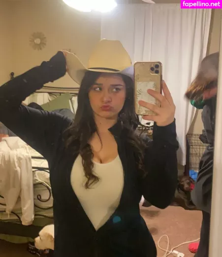 Valerie OnlyFans Thumbnail #YKKeuJMs8v