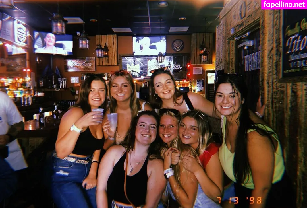 valerie.c_, valerieq01 Nude Leaked OnlyFans Photo #a5BmDmhaq8