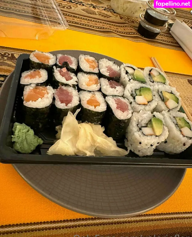 valerieflor, valerieflores Nude Leaked OnlyFans Photo #9H2UJKsTUh