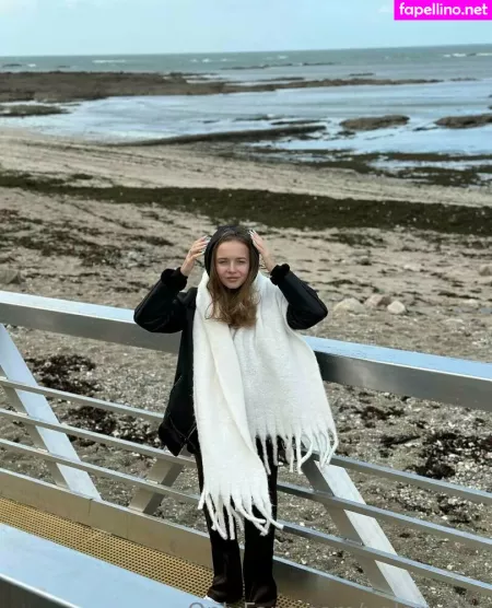 Valerieflor OnlyFans Thumbnail #KfNTsFLep6