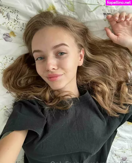 Valerieflor OnlyFans Thumbnail #qNe3TZZuuD