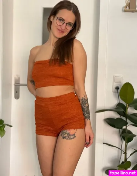 Valeries Geheimnis OnlyFans Thumbnail #4BJEYx0HVJ
