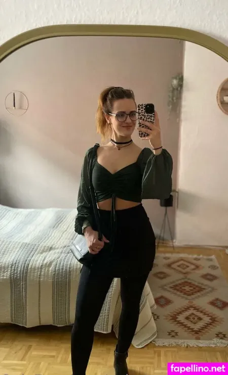 Valeries Geheimnis OnlyFans Thumbnail #y4MdhfPVne