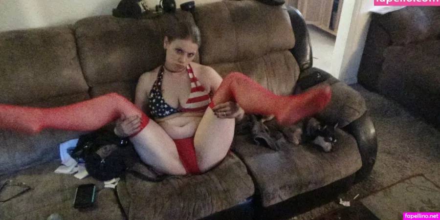 Valerievixen1990 OnlyFans Thumbnail #6lE2TERxQ7