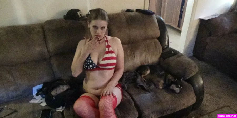 Valerievixen1990 OnlyFans Thumbnail #E33bHaREjJ