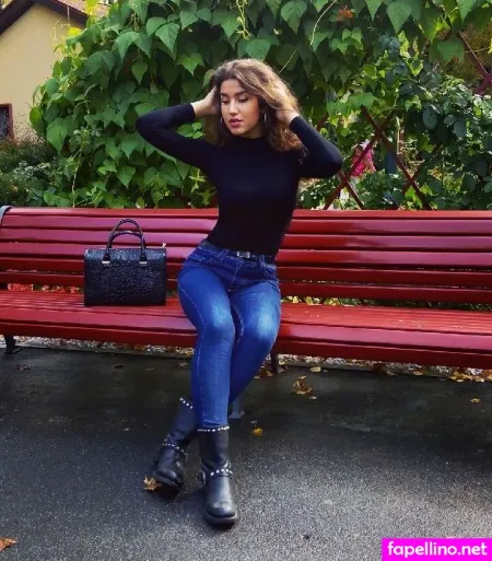 Valeriia Simavonian OnlyFans Thumbnail #lWvFR2KmKT