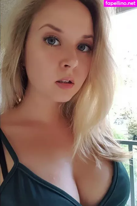 Valeriya Asmr OnlyFans Thumbnail #yr5AzaGccR