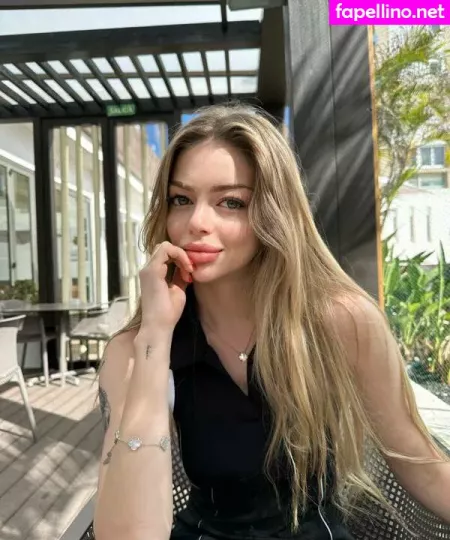 Valeriya Xxx OnlyFans Thumbnail #4Yx4fhDvAW
