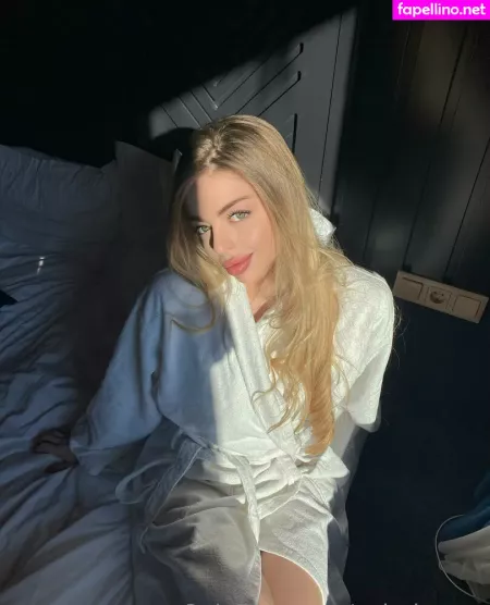 Valeriya Ya OnlyFans Thumbnail #2unVxIfJAd