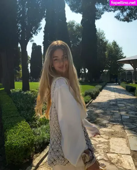 Valeriya Ya OnlyFans Thumbnail #RcQDGLlLau