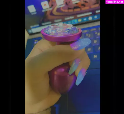 Valery R10 OnlyFans Thumbnail #1yMtNh5UhK