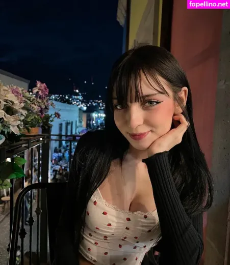 Valerya Salinas OnlyFans Thumbnail #r08YrneH2O