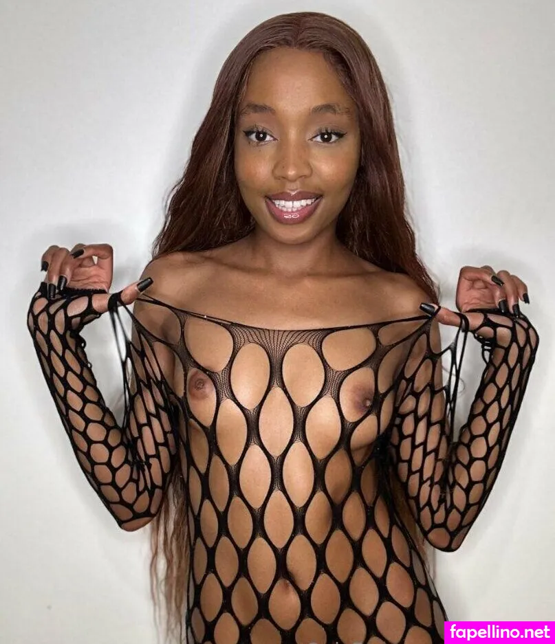 miss_valix, valiawixx Nude Leaked OnlyFans Photo #2xaheWo0MK