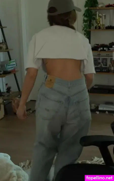 Valkyrae 25 OnlyFans Thumbnail #95kMFnDXS8