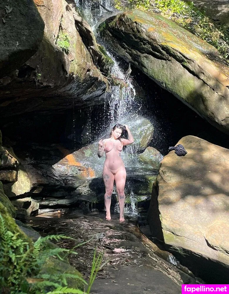 trashxxbaby, valkyriegameen, xtrashbabyx, xtrashxbabyx Nude Leaked OnlyFans Photo #kwaZZ6Z2nA