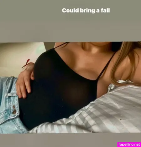 Vallhenriquez OnlyFans Thumbnail #S3uAHcYrQW