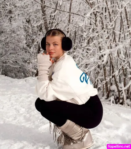 Vallixpauline OnlyFans Thumbnail #A8KP8OUwvg