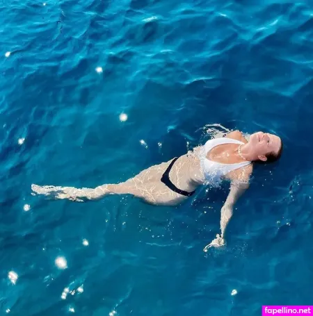 Vallixpauline OnlyFans Thumbnail #Yfo1TWfIAz