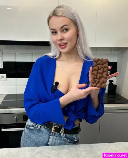 Valllery Ro OnlyFans Thumbnail #SqrrHGfrkN