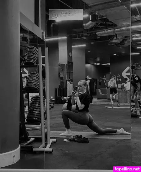 Vallmi OnlyFans Thumbnail #KtyngeP9i9