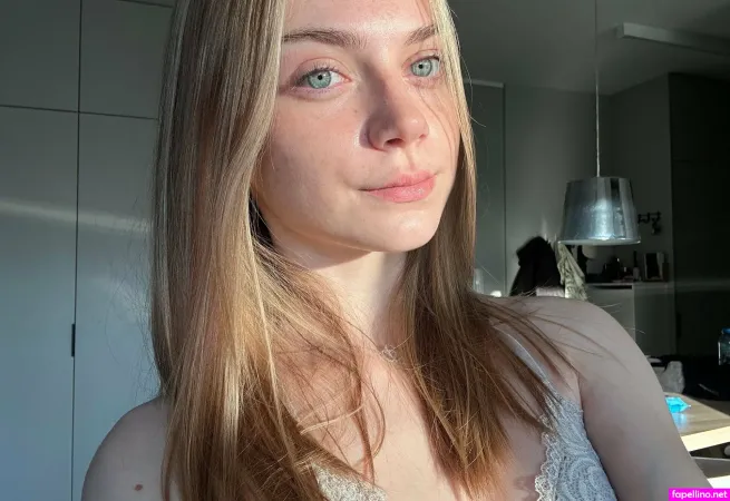 Vallmi OnlyFans Thumbnail #ViVO7vpjTB