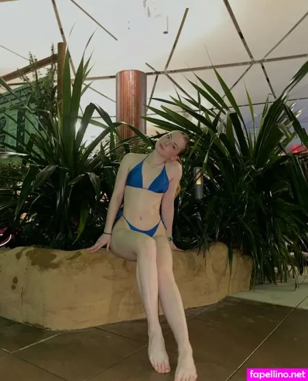 Vallmi OnlyFans Thumbnail #cr9Lpt3bdP