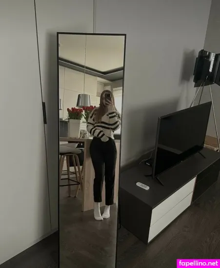 Vallmi OnlyFans Thumbnail #gFJ8LdkkFc