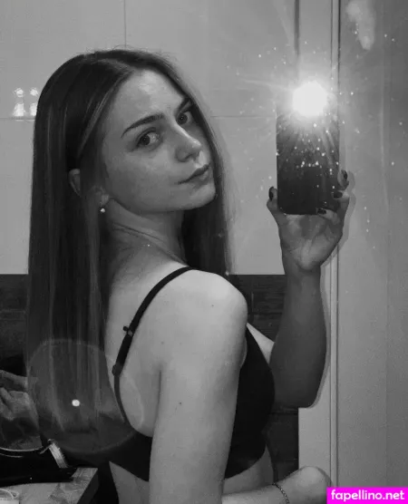 Vallmi OnlyFans Thumbnail #zzzZTvjoSL