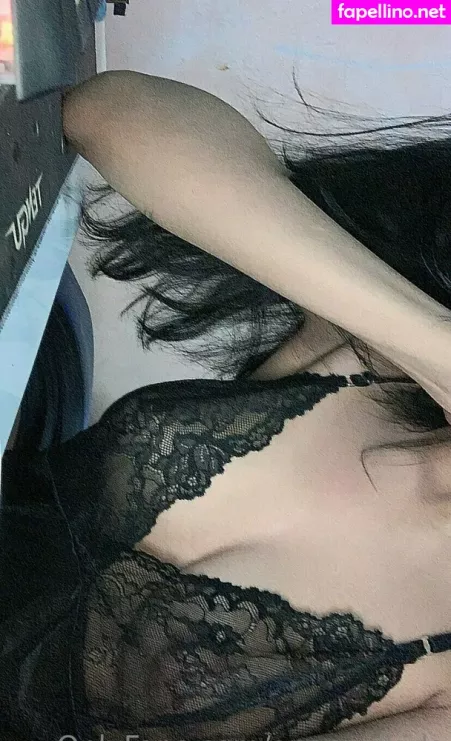 Valniez OnlyFans Thumbnail #oSANuDfhLN