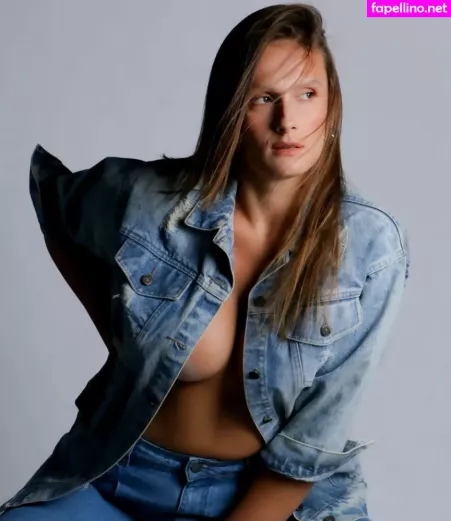 Valqui Ria Dullius OnlyFans Thumbnail #WYsujEMzcS