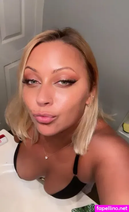 Valthevixen OnlyFans Thumbnail #wTEHu2qKuP