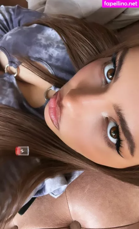 Valya Karnaval OnlyFans Thumbnail #IT9NemcKvR