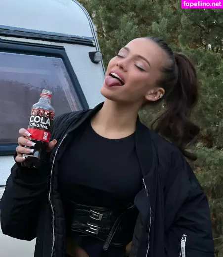 Valya Karnaval OnlyFans Thumbnail #UtchFYHygd