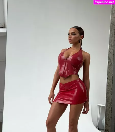 Valya Karnaval OnlyFans Thumbnail #skk4dpCRxd