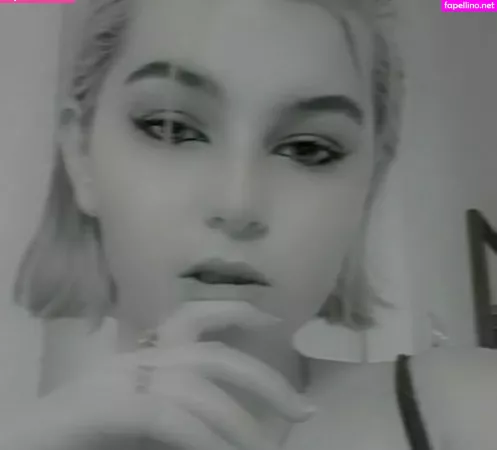 Valya OnlyFans Thumbnail #Y9XrXfCueP