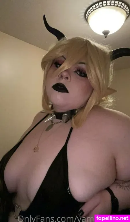 Vamp Thr0bb OnlyFans Thumbnail #BQjNFoyE2u