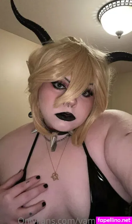 Vamp Thr0bb OnlyFans Thumbnail #vKx7l0VQVg