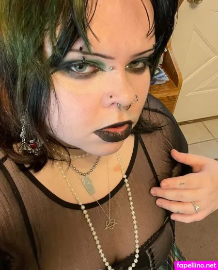 Vamp Thr0bb OnlyFans Thumbnail #wW32Snin3f